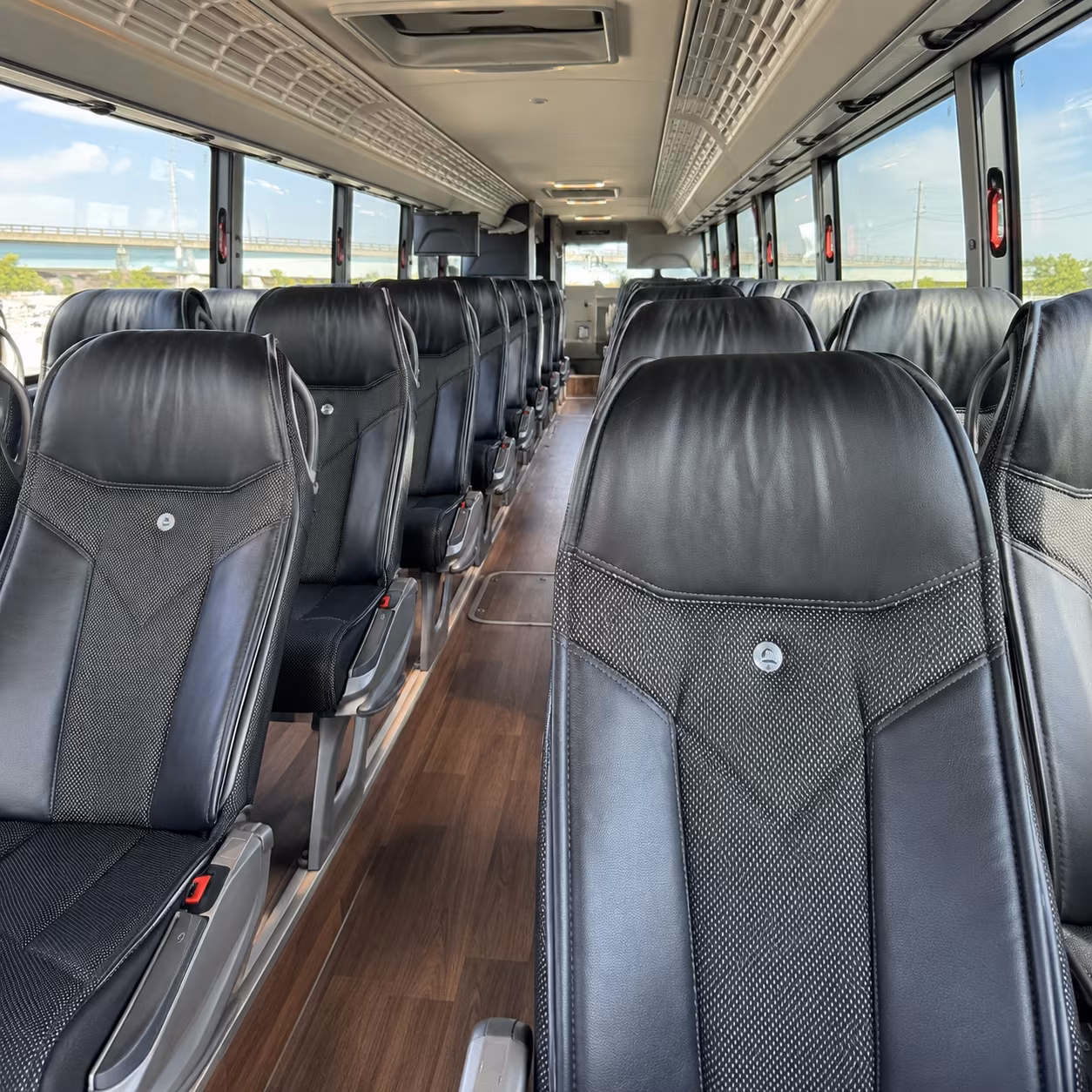 charter buses to temecula valley wine country from rialto