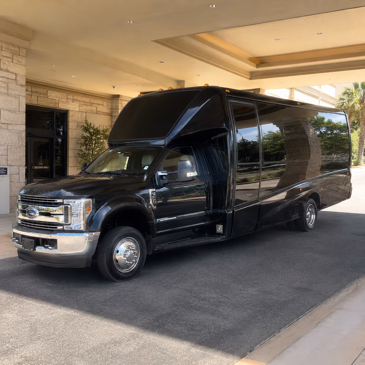 party buses to hollywood bowl and la area amphitheater concerts