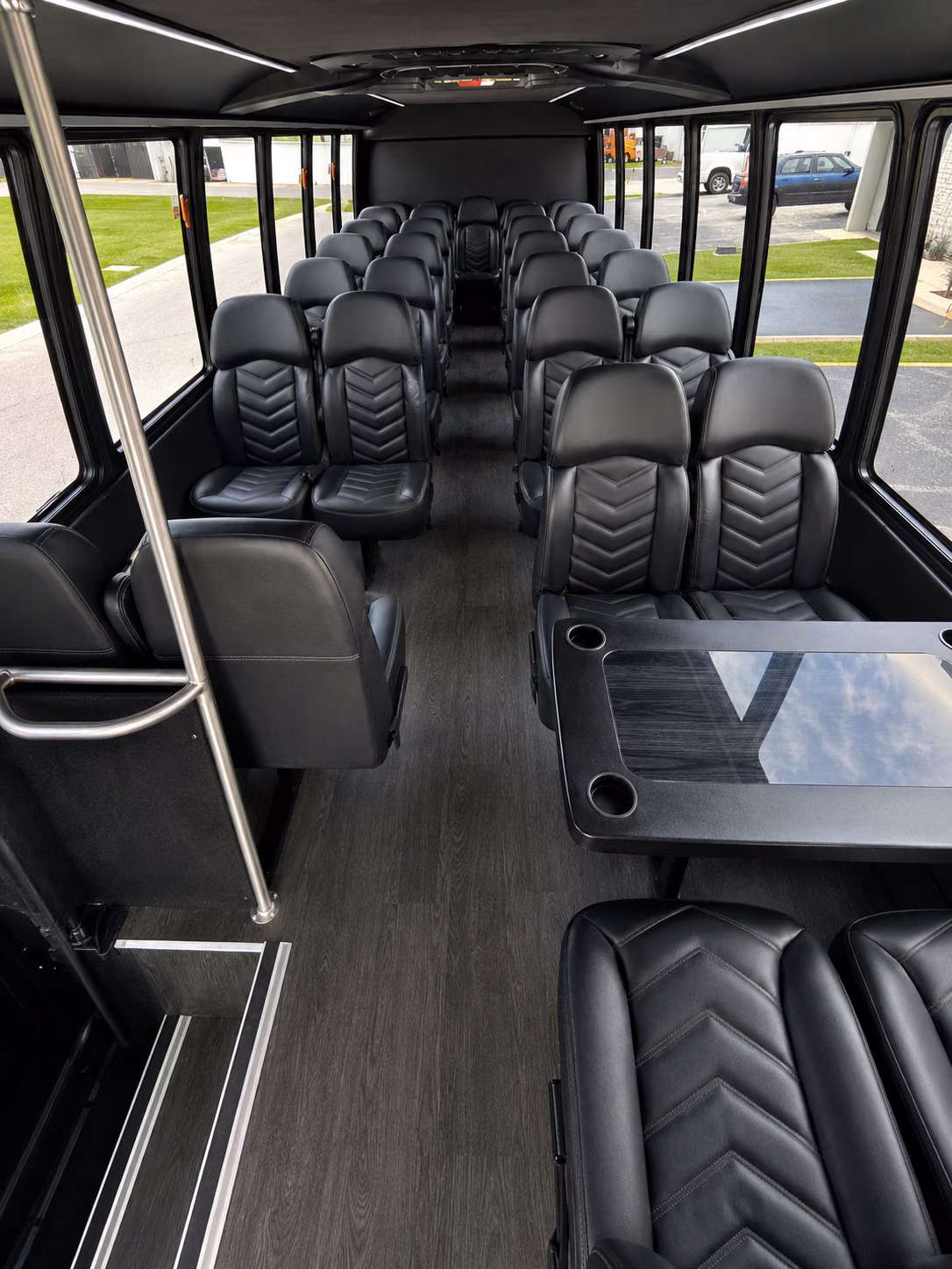 rialto 18 passenger minibus inside