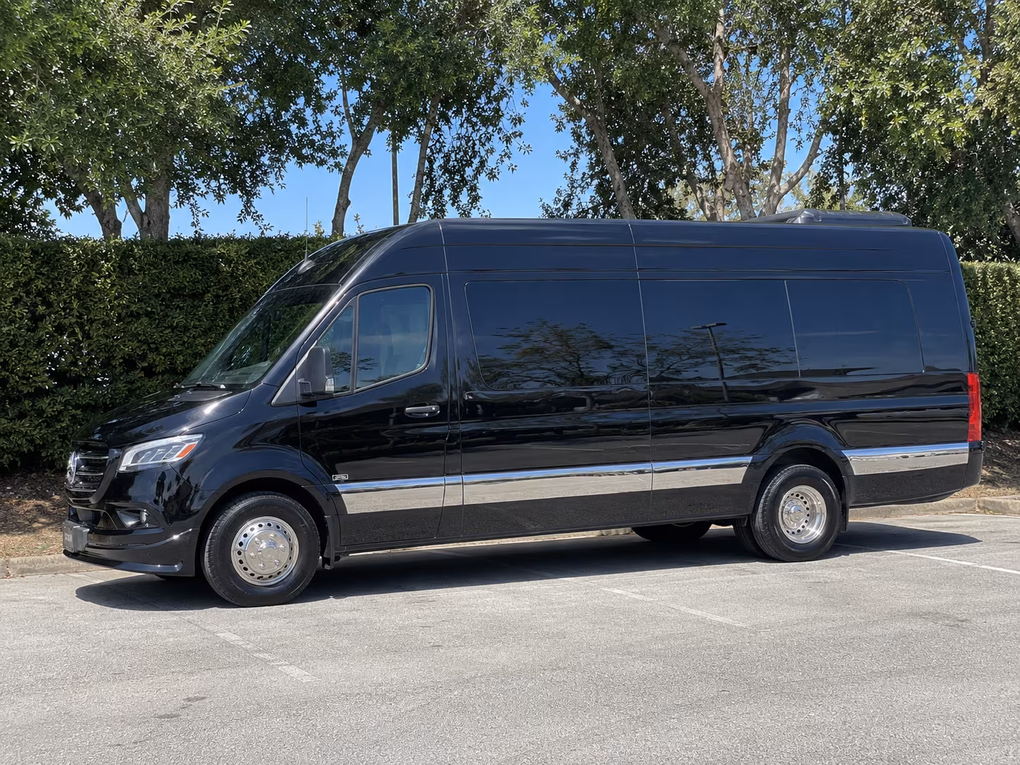 shuttle buses between rialto hotels and san bernardino convention venues